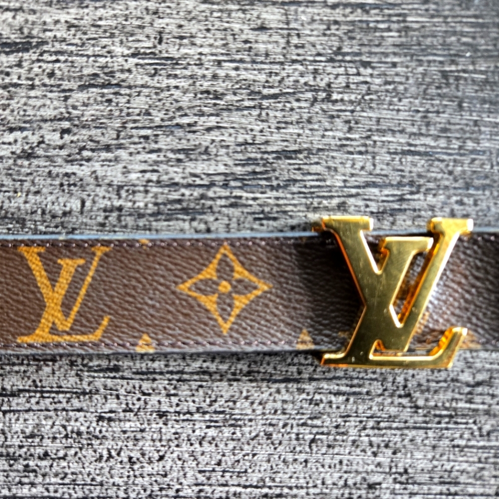 🔥Louis Vuitton•LV Initials 30mm Reversible Belt